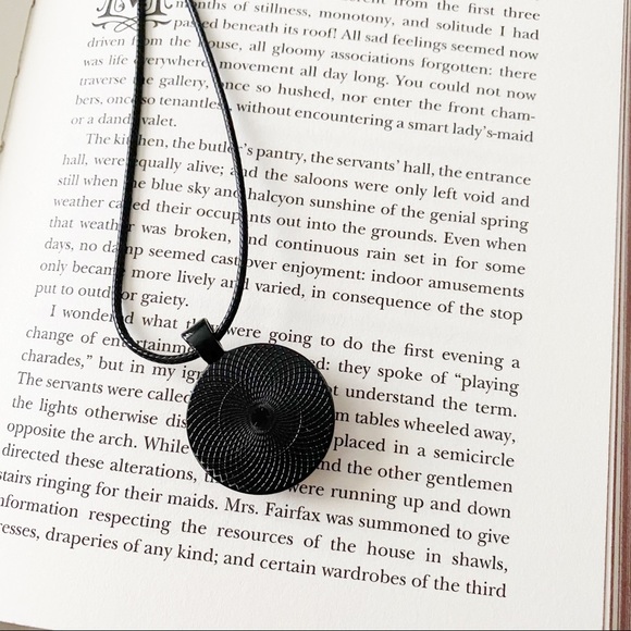 Beautiful Purple Floral Pendant • Necklace - Picture 3 of 6